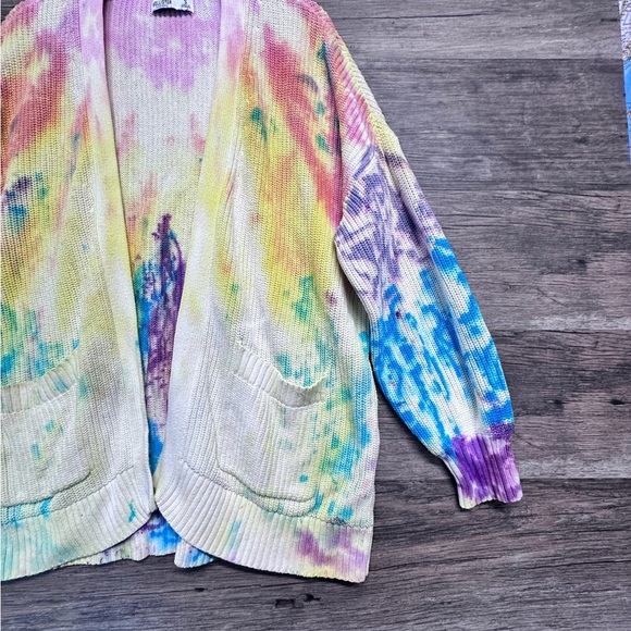 Hollister Vibrant Tie-Dye Cardigan Sweater Womens Small - Picture 3 of 6